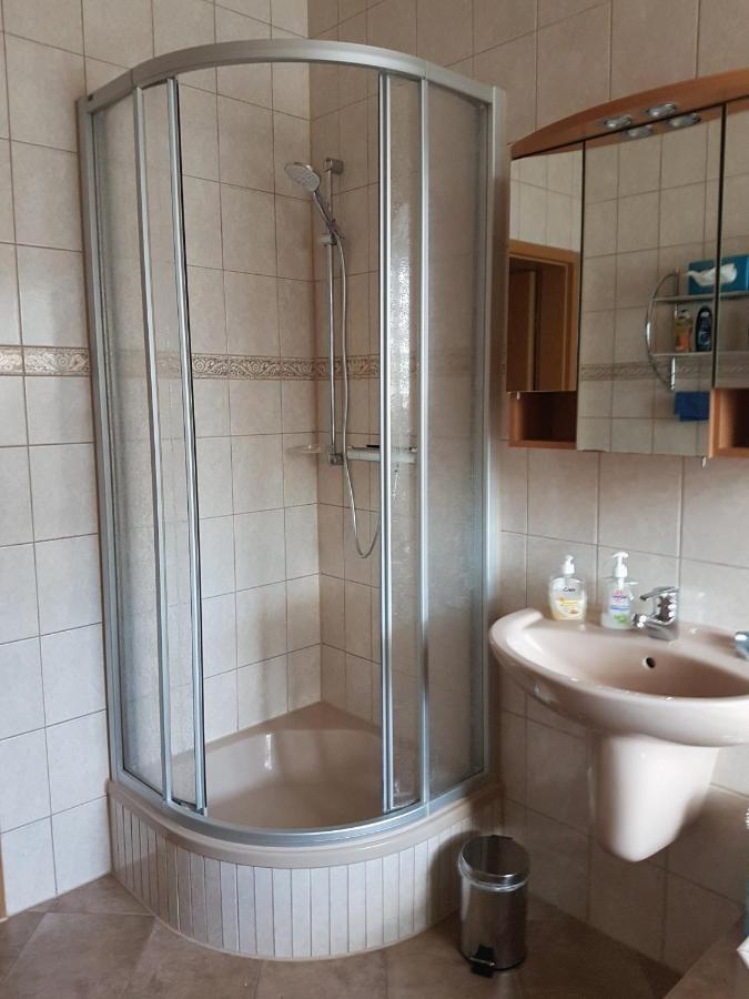 Ferienwohnung Am Viaduktweg Familie Roman Langenleuba-Niederhain Exterior foto